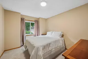 961 Coneflower Ct, Eagan, MN 55123 - Photo 24
