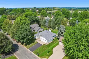 961 Coneflower Ct, Eagan, MN 55123 - Photo 42