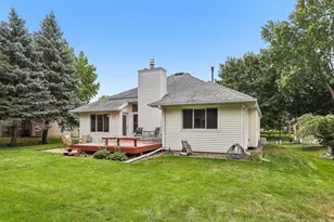 961 Coneflower Ct, Eagan, MN 55123 - Photo 36