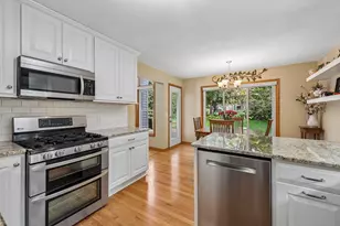 961 Coneflower Ct, Eagan, MN 55123 - Photo 12