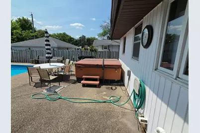4401 Woodbine Lane N, Brooklyn Center, MN 55429 - Photo 12