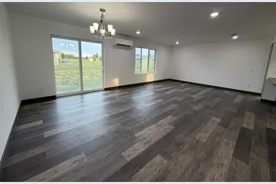 1200 Main Avenue S, Roseau, MN 56751 - Photo 4