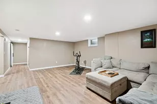 6819 Eliot View Rd, Saint Louis Park, MN 55426 - Photo 10
