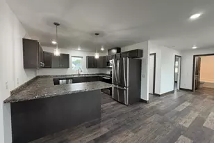100 Oak Crest Blvd, Roseau, MN 56751 - Photo 4