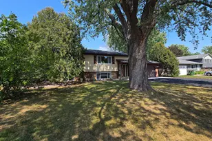 2641 Ridge Ln, Mounds View, MN 55112 - Photo 4