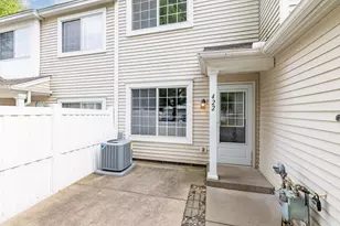 422 Leeward Trail, Woodbury, MN 55129 - Photo 2