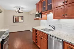 4380 Brookside Ct, Edina, MN 55436 - Photo 10