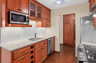 4380 Brookside Ct, Edina, MN 55436 - Photo 14