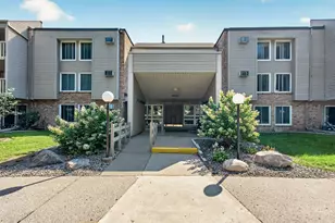 4045 Hodgson Rd, Shoreview, MN 55126 - Photo 2
