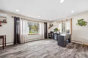 565 3rd Ave SW, Hutchinson, MN 55350 - Photo 6