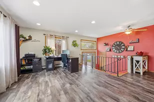 565 3rd Ave SW, Hutchinson, MN 55350 - Photo 8
