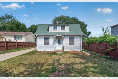 569 Hatch Avenue, Saint Paul, MN 55117 - Photo 2