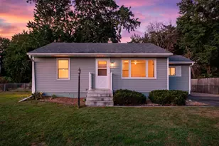 5911 Hodgson Rd, Shoreview, MN 55126 - Photo 1