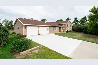 614 W Colfax Street, Parkers Prairie, MN 56361 - Photo 34