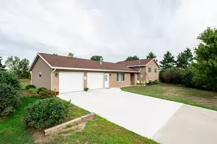 614 W Colfax St, Parkers Prairie, MN 56361 - Photo 34
