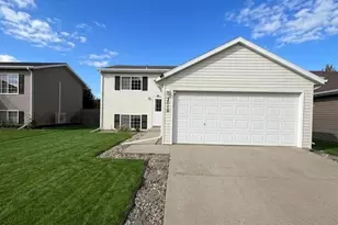 3016 32nd Ave S, Moorhead, MN 56560 - Photo 2