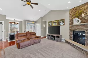 1442 30th St NW, Austin, MN 55912 - Photo 6