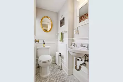 2116 W Lake Of The Isles Parkway, Minneapolis, MN 55405 - Photo 32