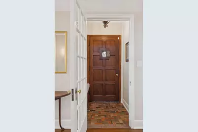 2116 W Lake Of The Isles Parkway, Minneapolis, MN 55405 - Photo 12