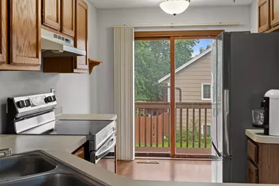 7486 Vinewood Court, Maple Grove, MN 55311 - Photo 10