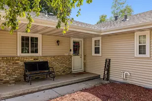 95 15th Ave SW, New Brighton, MN 55112 - Photo 2