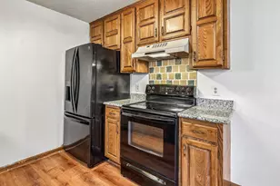 8840 N Maplebrook Ct, Brooklyn Park, MN 55445 - Photo 16