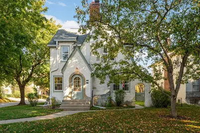 2751 Arthur Street NE, Minneapolis, MN 55418 - Photo 2