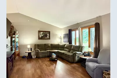 506 Jackson Street E, Parkers Prairie, MN 56361 - Photo 8