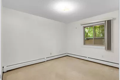 2446 Aldrich Avenue S #107, Minneapolis, MN 55405 - Photo 16