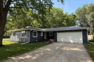 420 Livingston Ct, Northfield, MN 55057 - Photo 4