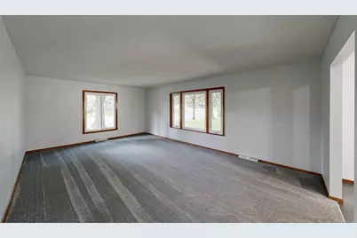 420 Livingston Court, Northfield, MN 55057 - Photo 8