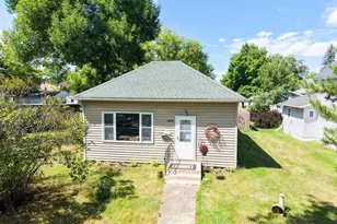 415 3rd St SE, Wadena, MN 56482 - Photo 2