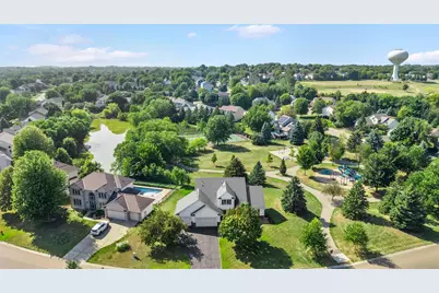 3685 Commonwealth Road, Woodbury, MN 55125 - Photo 2