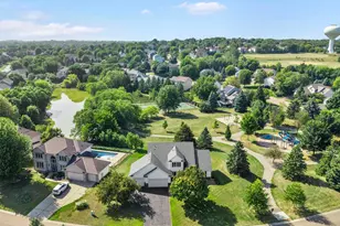 3685 Commonwealth Rd, Woodbury, MN 55125 - Photo 2
