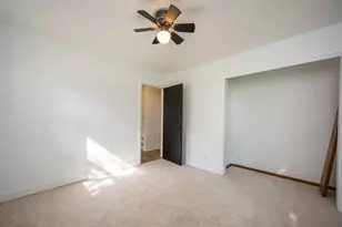 30452 390th St, Le Sueur, MN 56058 - Photo 32