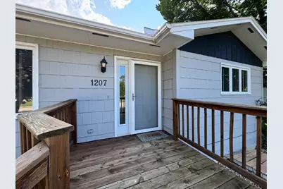 1207 4th Avenue SW, Pipestone, MN 56164 - Photo 2