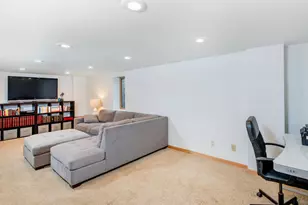 2084 Randy Ave, White Bear Lake, MN 55110 - Photo 22