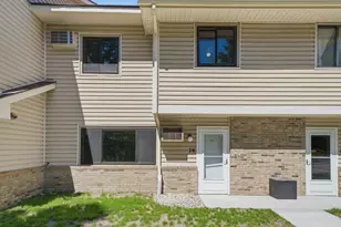 14 E 13th St, Waconia, MN 55387 - Photo 2