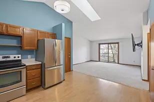 3306 Greenbrier St, Vadnais Heights, MN 55127 - Photo 10