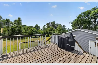 4466 Maple Street SE, Rochester, MN 55904 - Photo 12