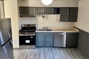 1225 13th St SE, Saint Cloud, MN 56304 - Photo 2