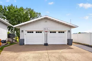 171 Hillwood Dr, Lake City, MN 55041 - Photo 4