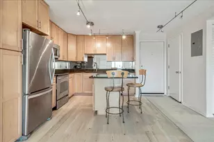 210 W Grant St, Minneapolis, MN 55403 - Photo 8