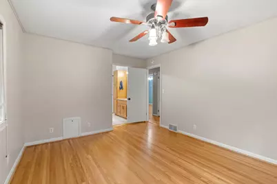 2401 Gettysburg Avenue S, Saint Louis Park, MN 55426 - Photo 20