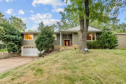 2401 Gettysburg Avenue S, Saint Louis Park, MN 55426 - Photo 4