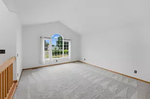 2320 Parkview Ln, Woodbury, MN 55125 - Photo 4