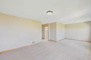 1421 Coneflower Ln, Shakopee, MN 55379 - Photo 14