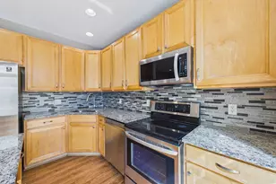1421 Coneflower Ln, Shakopee, MN 55379 - Photo 4