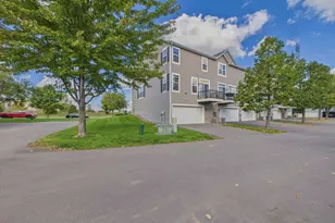 1421 Coneflower Ln, Shakopee, MN 55379 - Photo 26