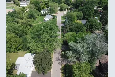 24850 Amlee Road, Shorewood, MN 55331 - Photo 26